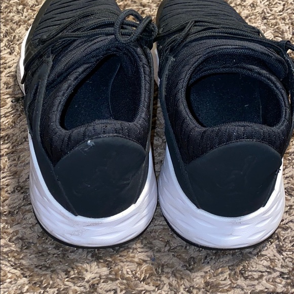 NIKE JORDAN FORMULA 23 MEN'S  BLACK/WHITE SNEAKER - Picture 3 of 4